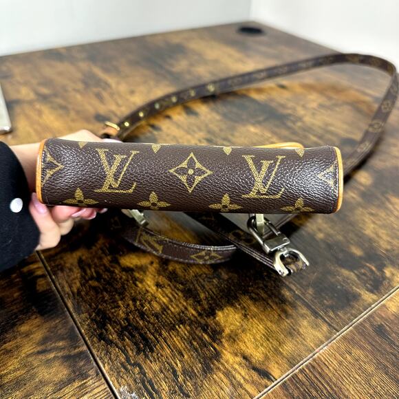 Louis Vuitton Vintage Monogram Florentine Pouch with Crossbody Strap Authentic - Picture 15 of 16